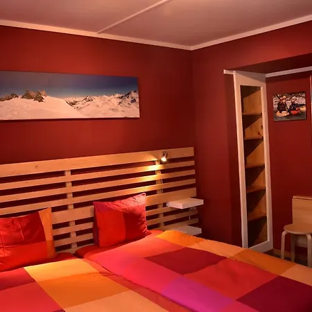 Hostel Adventure *