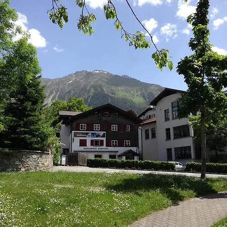 Adventure Hostel *