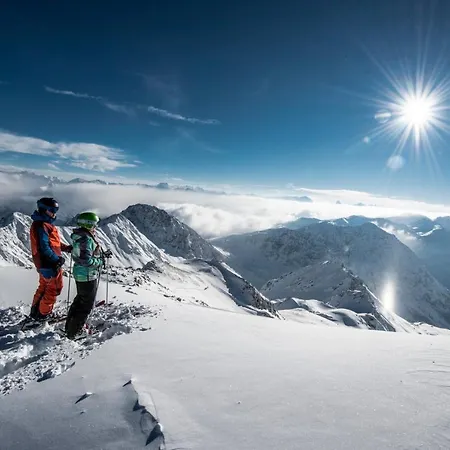 Adventure אכסניה *