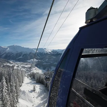 Adventure אכסניה